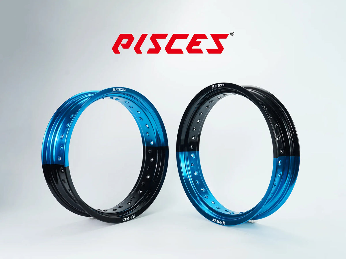 Jeu de jantes avant et arrière 17 pouces Pisces Custom bicolores bleu et noir pour Supermoto.