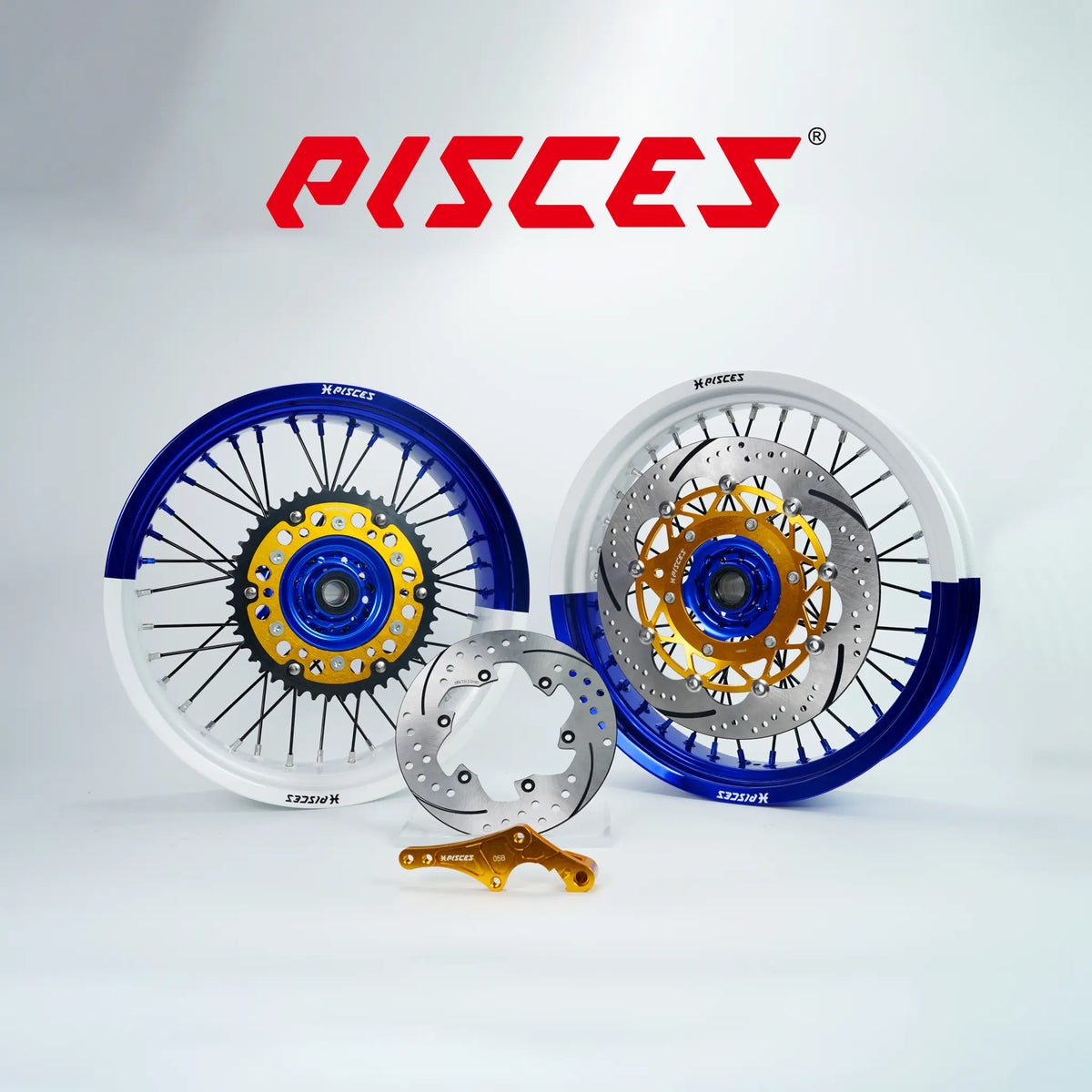 Kit de roues Supermoto KTM EXC SX-F SMR Deux Couleurs — jante bleue et blanche avec moyeu doré et kit de freinage doré — référence de couleur personnalisée