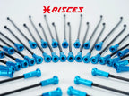 Gros plan sur les écrous de rayons bleu clair Pisces Custom montés sur des rayons noirs.